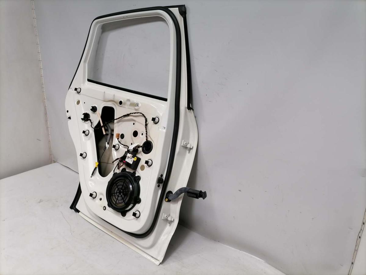 Porsche Macan original T&uuml;r hinten links Rohbau mehrere kleine Besch&auml;digungen Bj.2015